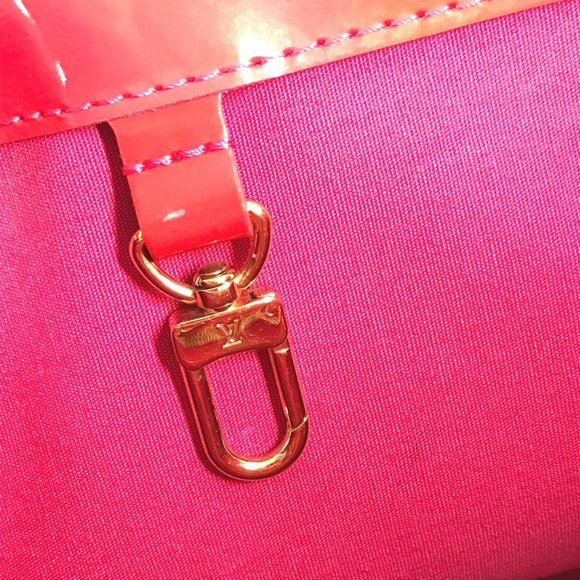 LOUIS VUITTON Pink Monogram Tote Bag - Picture 4 of 16